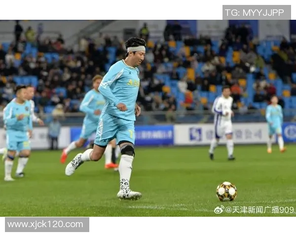 头像兄弟足球明星男的魅力与风采展现足球场上的激情与梦想