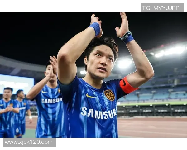 当今足坛风云人物盘点现役足球明星的辉煌与成就