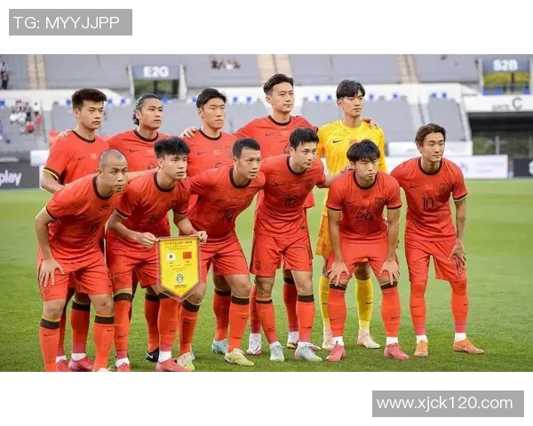 国足公布55人名单备战新一届国际赛事球员选拔引发热议